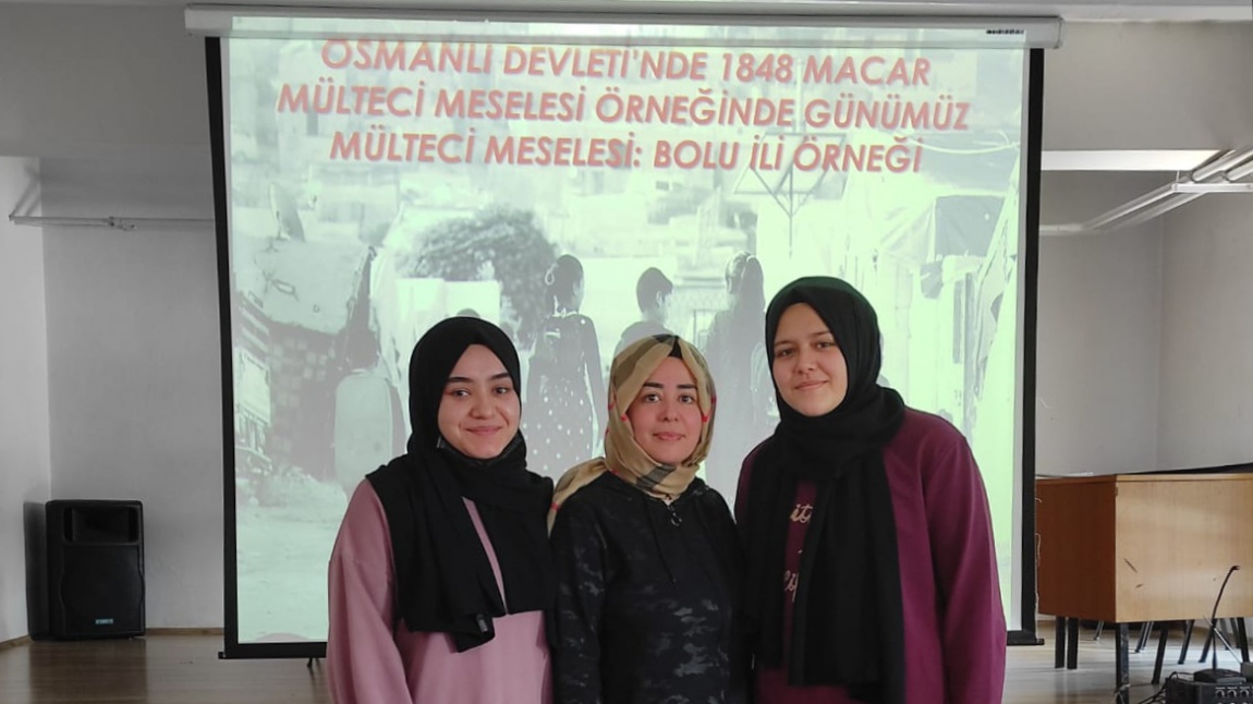 Okulumuz öğretmen ve öğrencilerinin hazırladığı ikinci projemiz de 2204-A Tübitak Liseler Arası Proje Yarışmasında Ankara Bölge Finaline katılmaya hak kazandı.